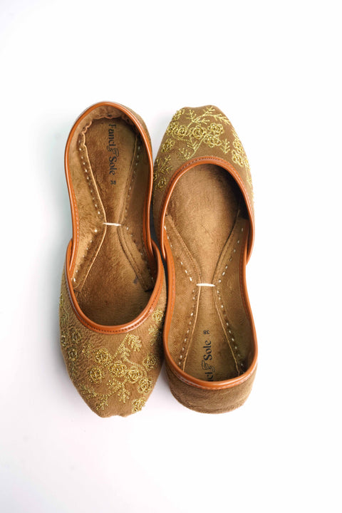 Amber - Khussa